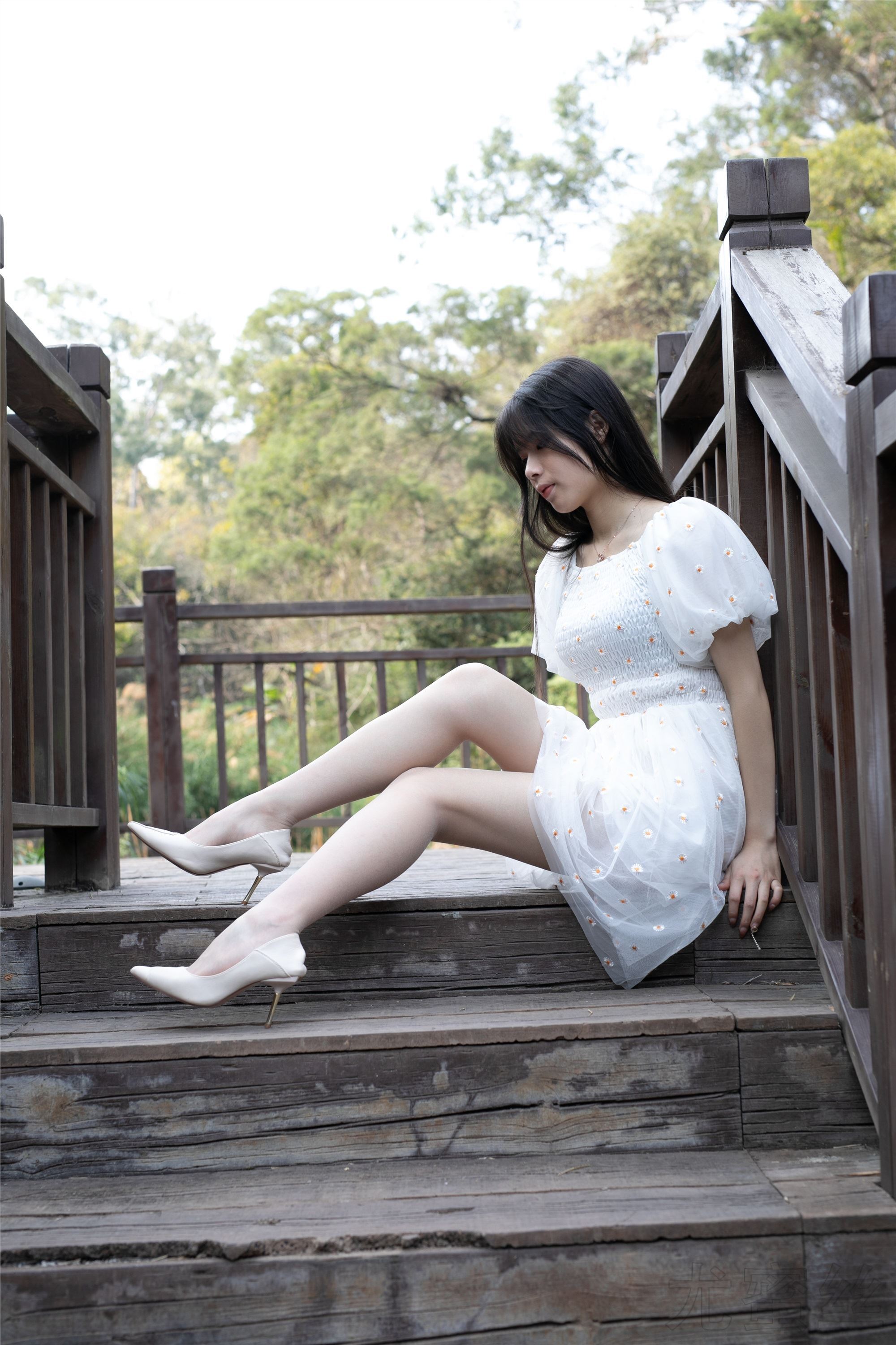 尤蜜丝 穿搭写真 NO.046